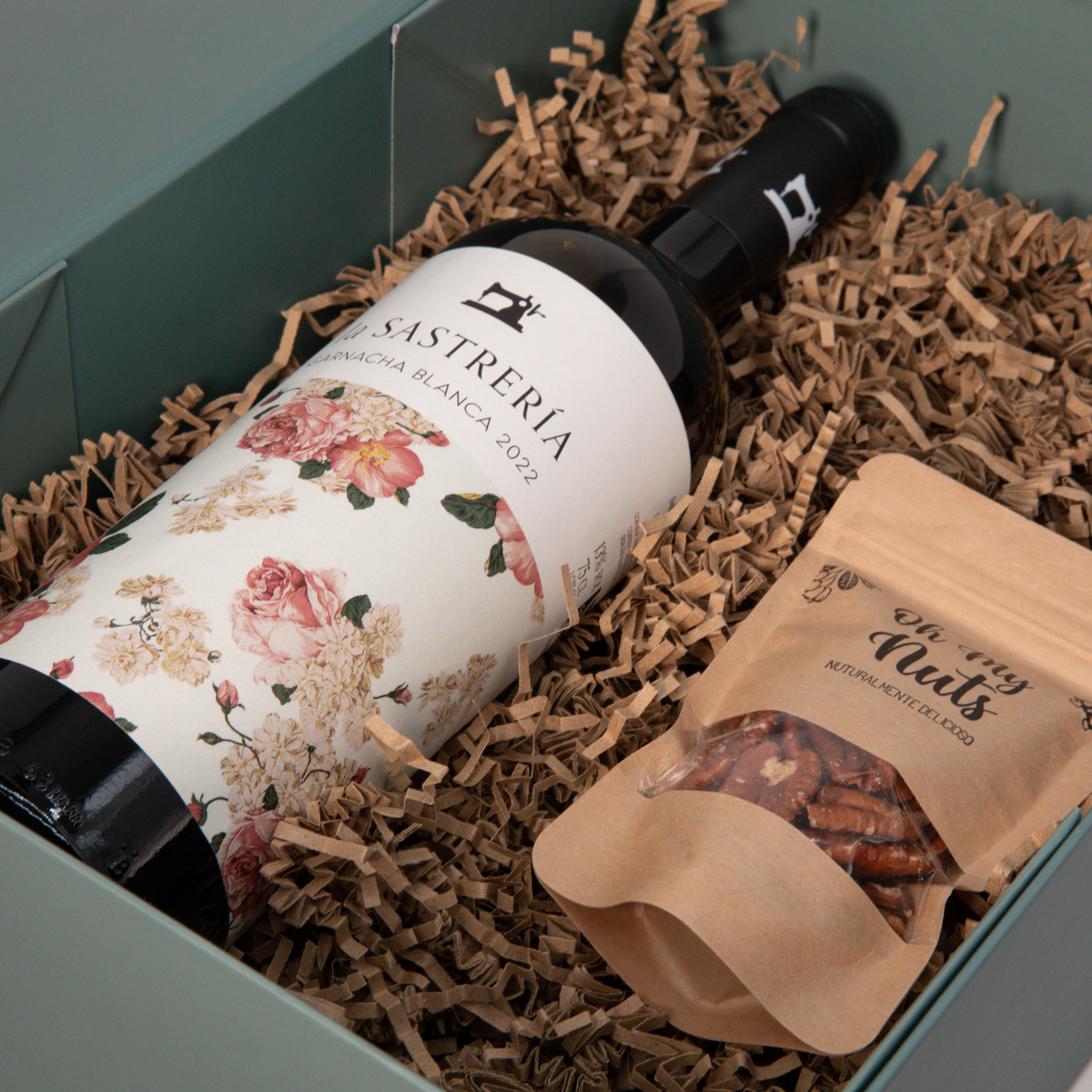 Weinbox Blanco mit Nüssen